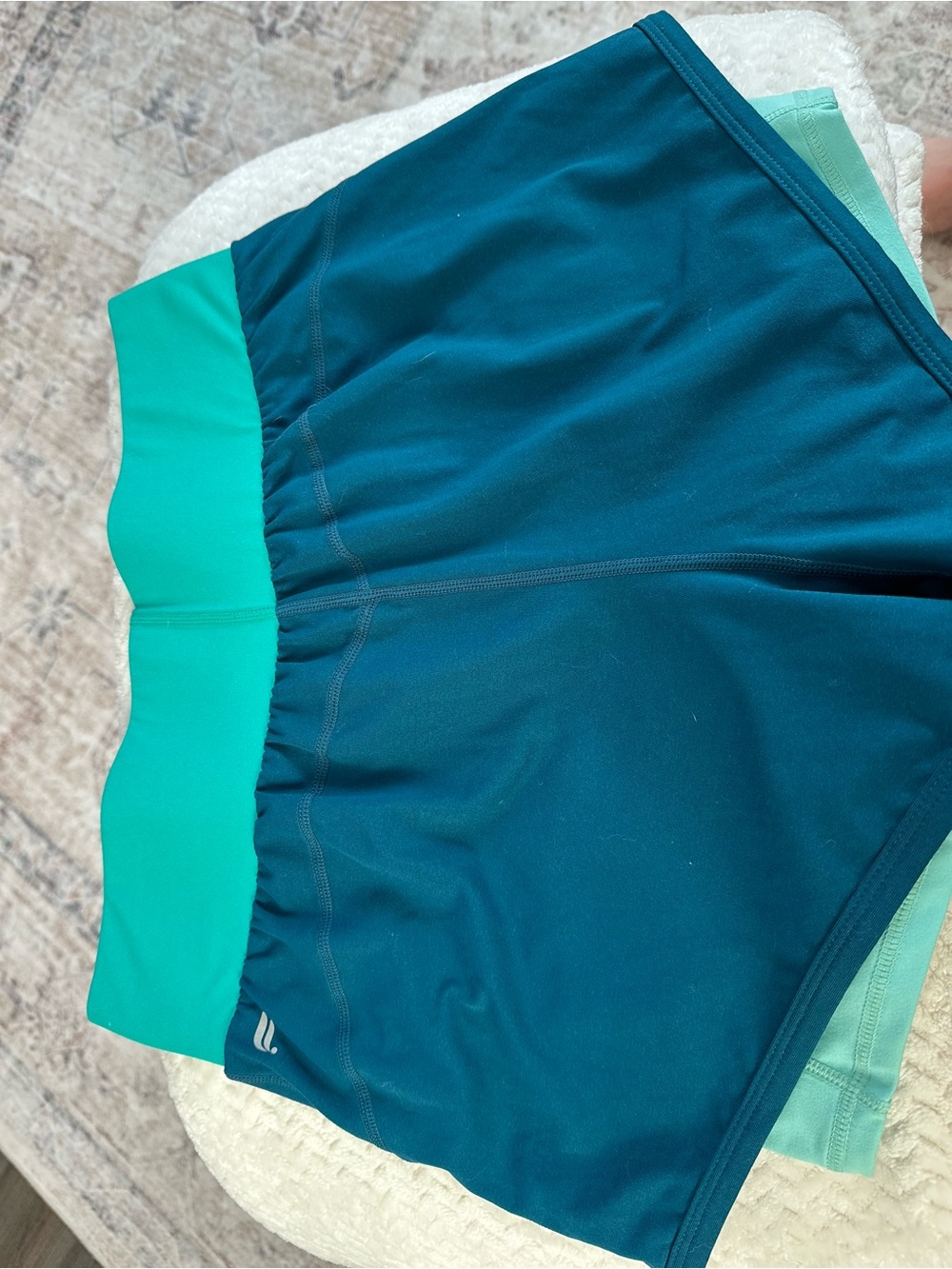 Fabletics shorts - Picture 4 of 4